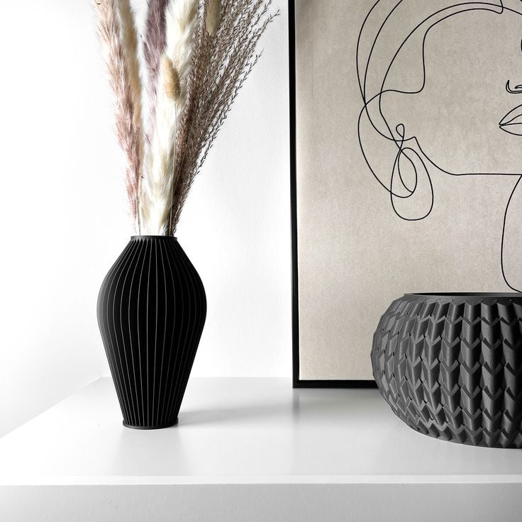Mantis Flower Vase